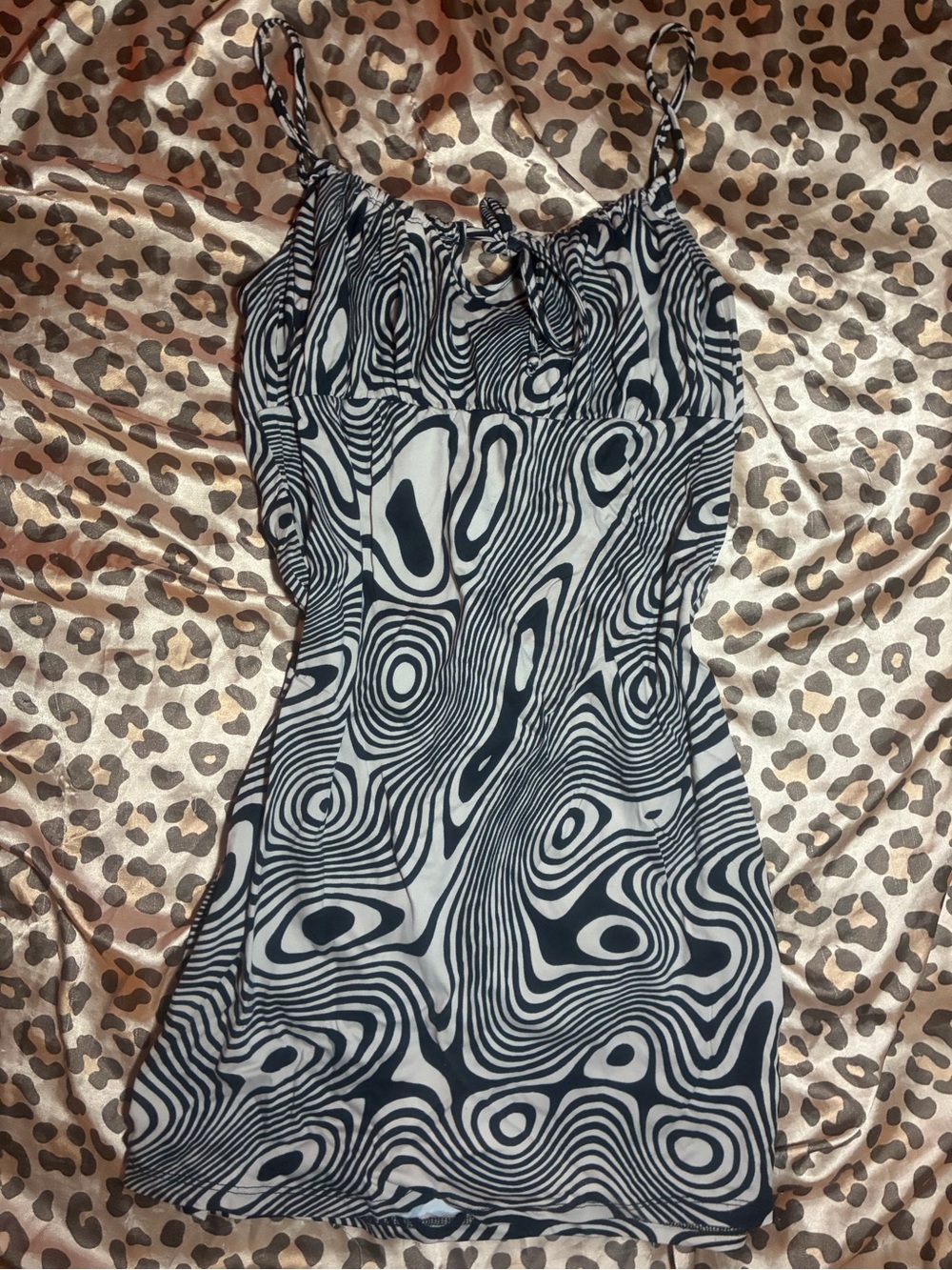 ⭒ coco and shay abstract illusion mini dress